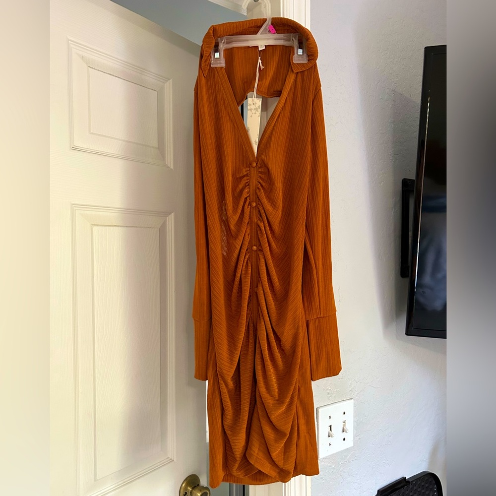 Long sleeve thin rust dress